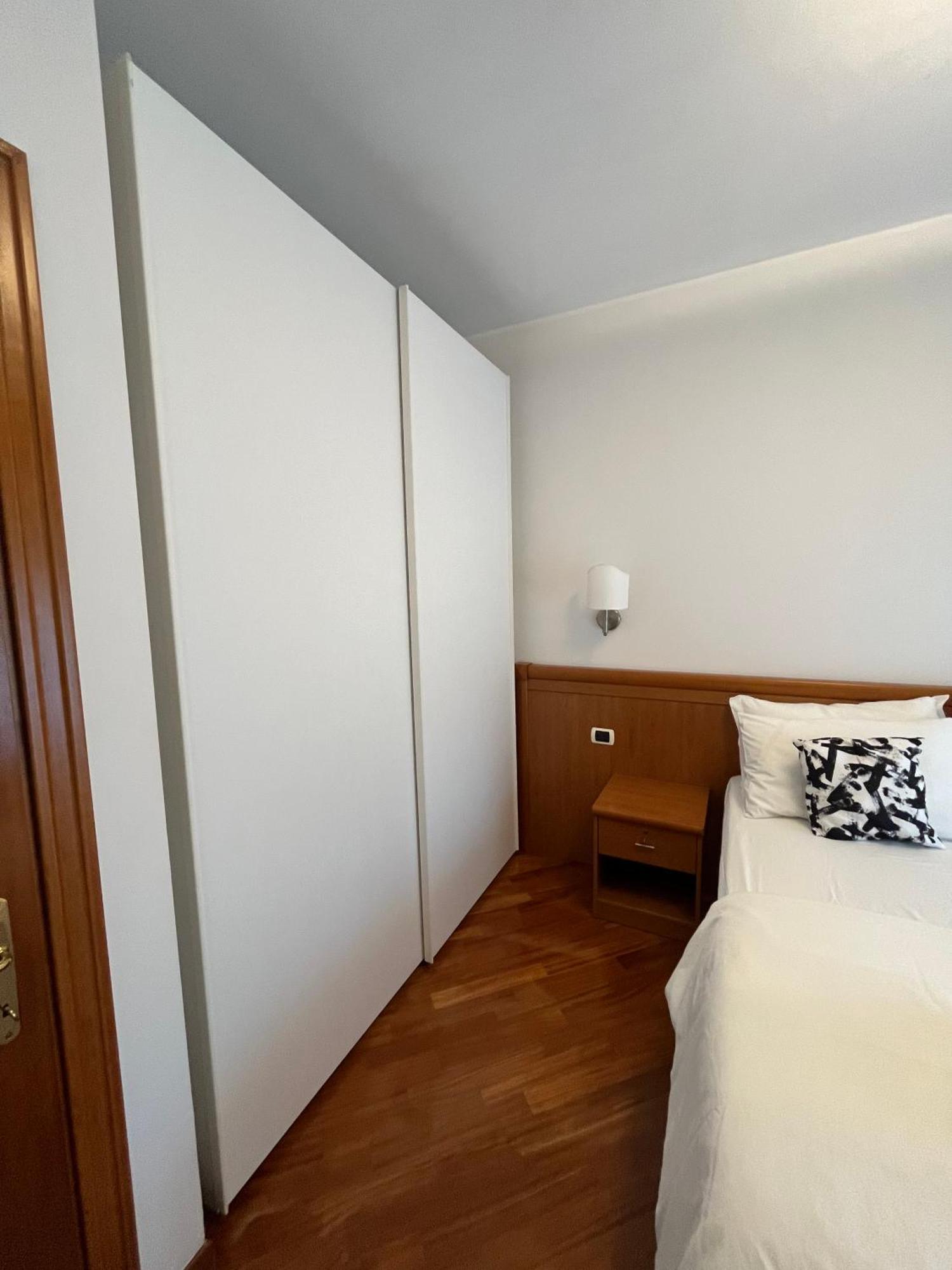 Il Parco 2 Apartment Рим Екстериор снимка